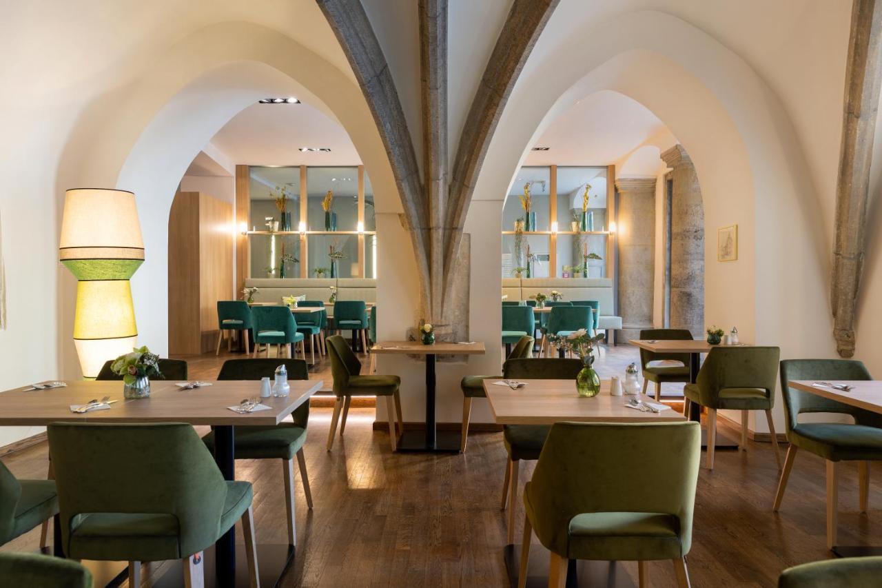 Altstadthotel Arch Регенсбург Экстерьер фото
